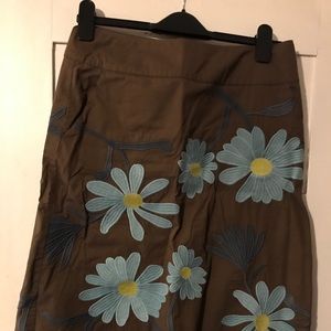 Boden knee-length embroidered skirt